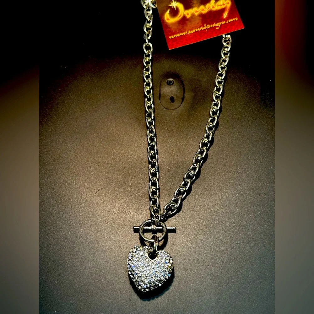 Sparkly Heart Necklace ❤️ - Picture 1 of 4